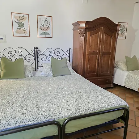 Panzió Gioia Civita 3*