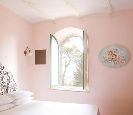 Gioia Civita Bed & Breakfast Fabriano