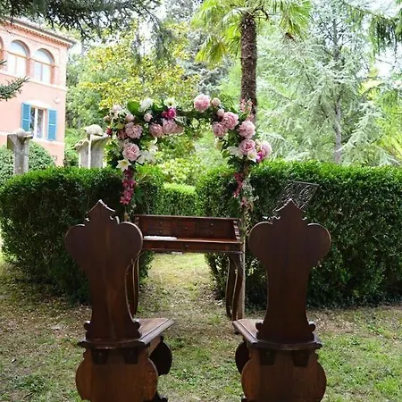 Gioia Civita B&B 파브리아노